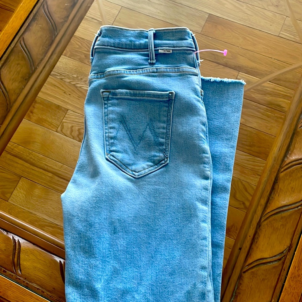 Mother jeans gently used in great condition